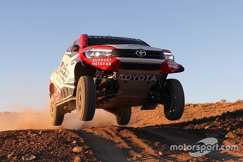 Rallye Dakar 2018: Toyota geht mit völlig neuem Hilux an den Start