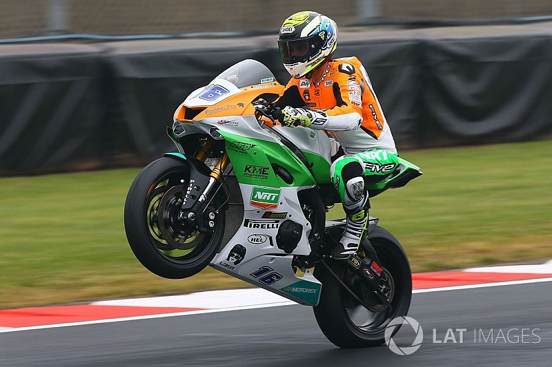 Donington, Superpole: Cluzel mette tutti in fila e si prende la pole