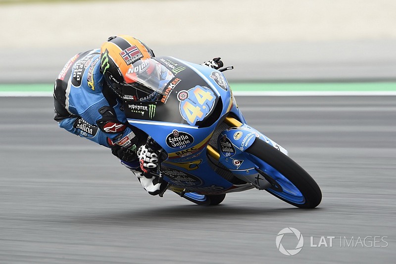 Moto3 Barcelona: Canet de snelste, Martin hard onderuit