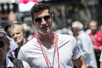 Football star Lewandowski reveals Dakar dream