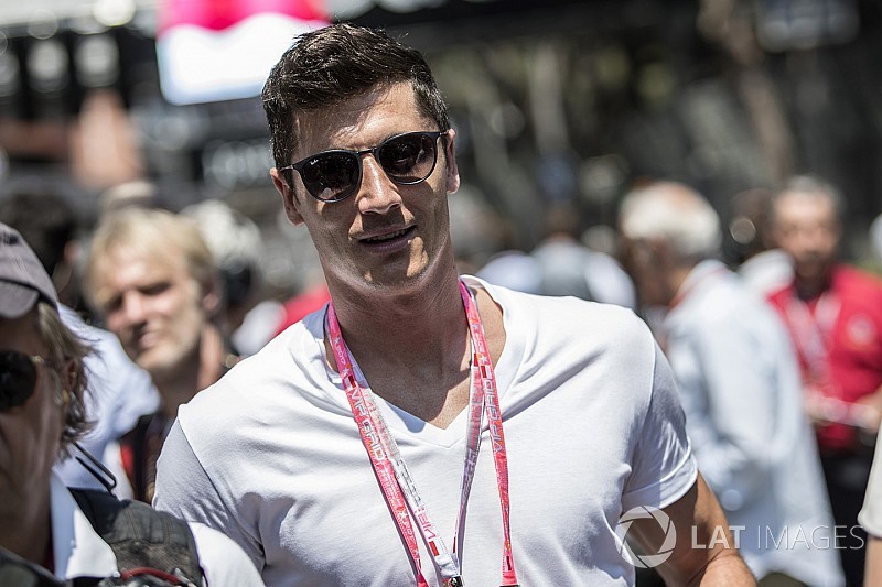 Bintang sepak bola, Lewandowski ingin jajal Dakar