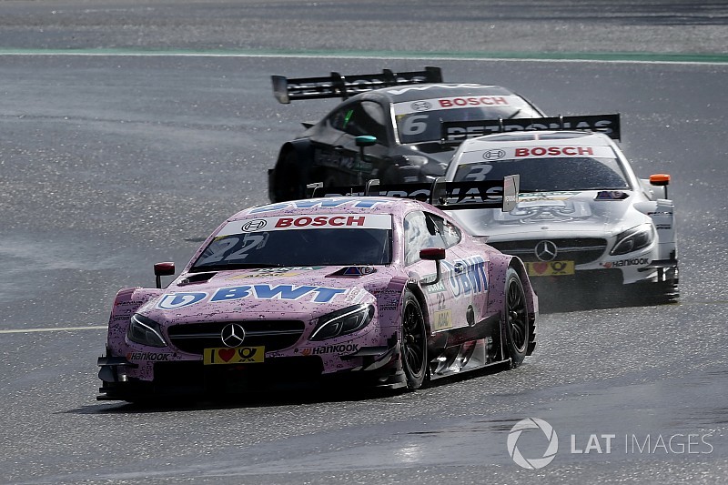 Mercedes sapu bersih DTM Nurburgring