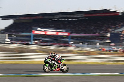 Buriram WSBK: Rea wins red-flagged Race 2 as Davies falls