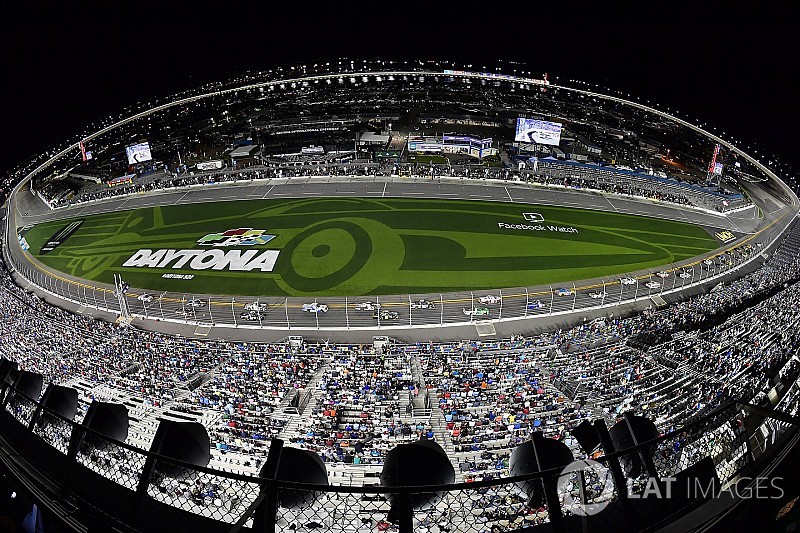 Xfinity and Truck Series schedules mostly unchanged for 2019