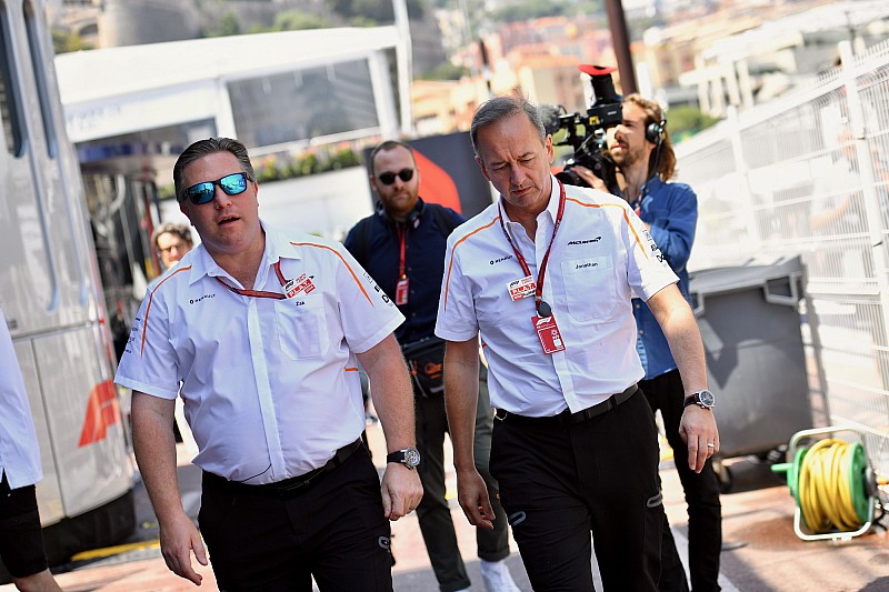 McLaren: Pilot kararını vermek için henüz çok erken