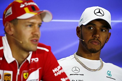 Hamilton quer “machucar” rivais quando eles estiverem bem
