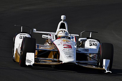 Power y Castroneves se centran su preparación, no en Honda