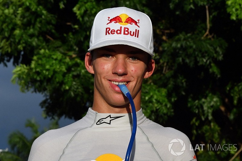 Sainz: „Gasly a világ 20 legjobb versenyzője között van”