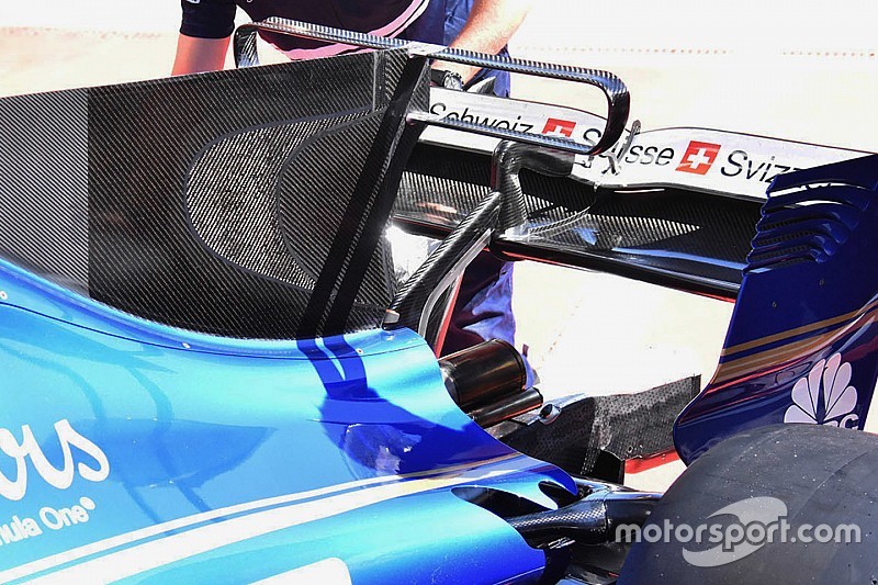 Sauber introduce un T-wing al estilo de McLaren