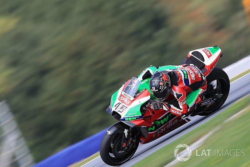 Aprilia mit neuem Motor in Silverstone: