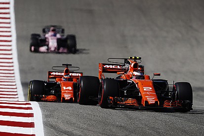 Alonso és Vandoorne a mezőny végéről rajtol Mexikóban
