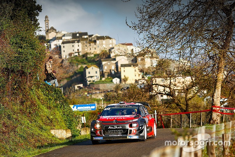 Ses rivaux voient Loeb lutter pour la victoire ce week-end