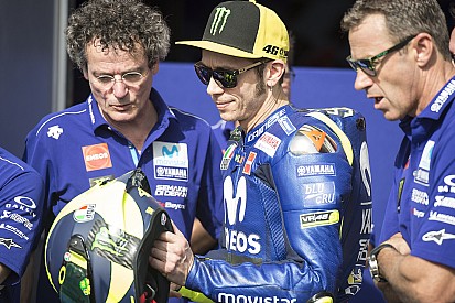 GALERÍA: Rossi presentó su nuevo casco