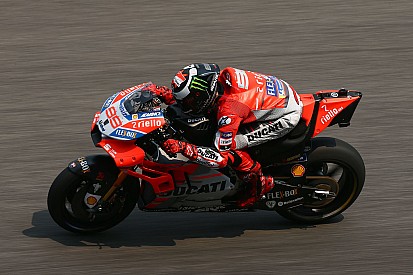 Lorenzo unlikely to stick with 2017-spec Ducati