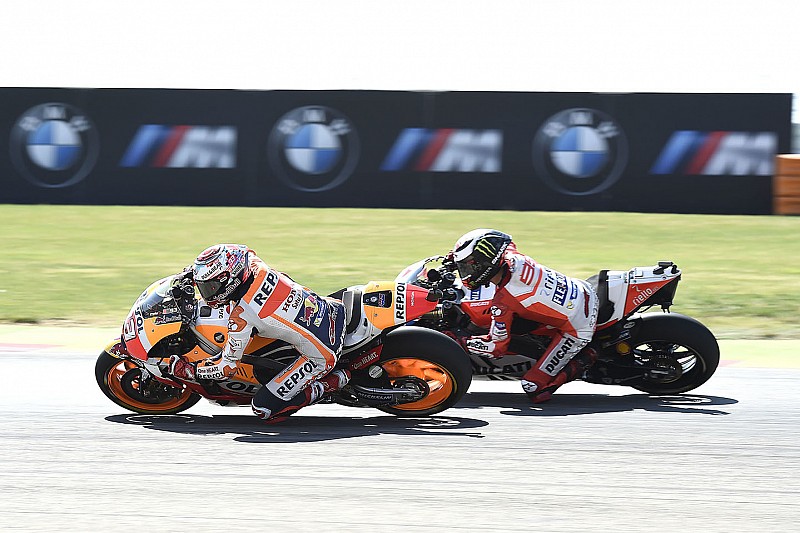 Márquez: “¿Lorenzo? Quiero que mi compañero sea lo más fuerte posible”