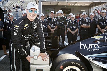 Con récord de pista, Josef Newgarden gana la pole en Sonoma