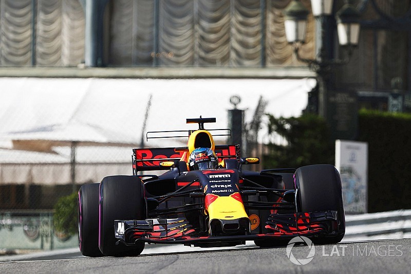 Red Bull se suma a la moda del T-wing