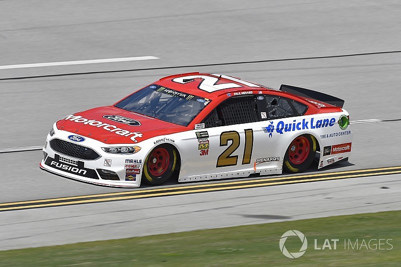 Paul Menard fends off Logano for Stage 2 win at Talladega