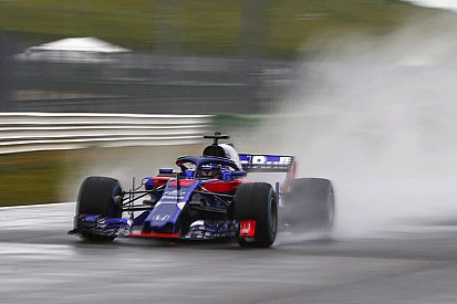 Foto pertama mobil F1 2018 Toro Rosso