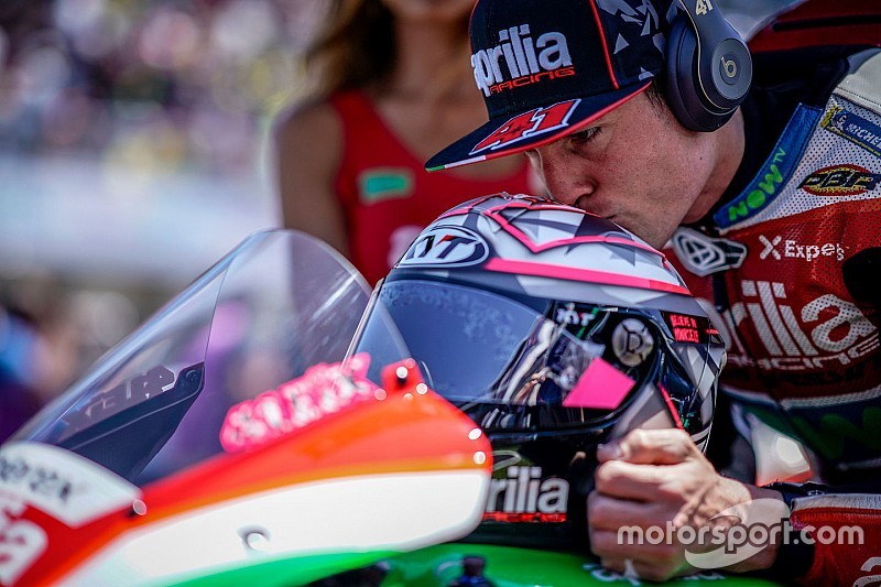 Aleix Espargaró renova por mais dois anos com Aprilia