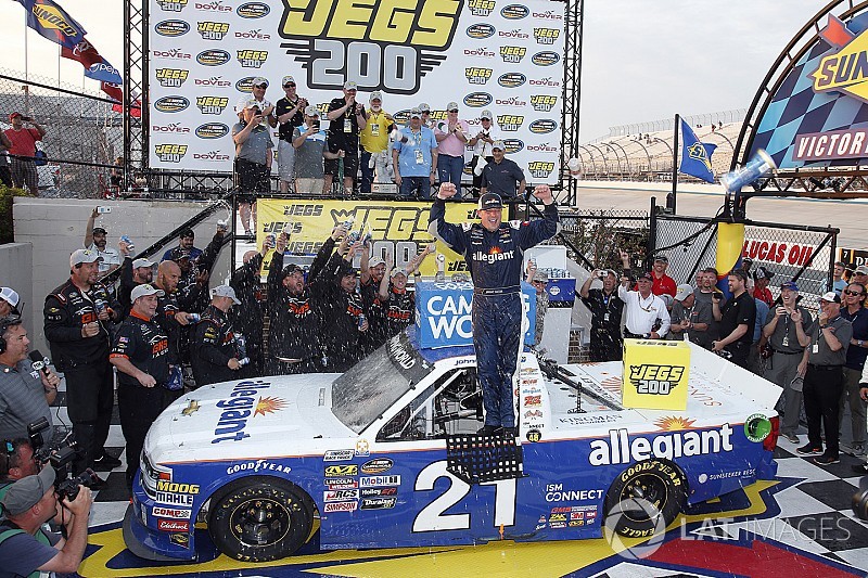 Sauter takes Dover Truck win after contact with Gragson