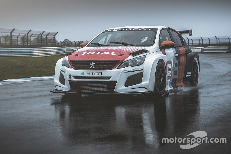Peugeot, WTCR'de mücadele edeceği yeni 308TCR'yi tanıttı