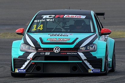 Viper Niza Racing e Son Veng Racing Team in griglia a Singapore