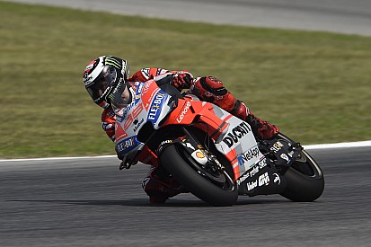Lorenzo confirma boa fase e crava terceira pole do ano