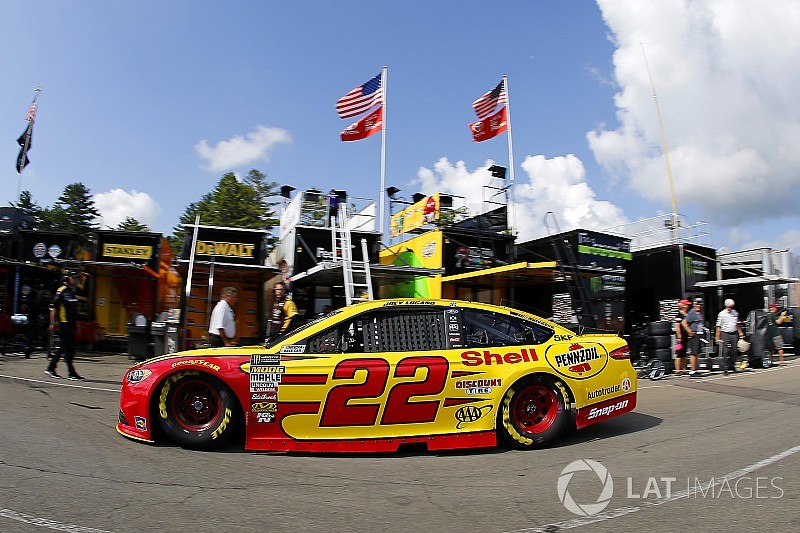 Joey Logano tops Kyle Busch in final Cup practice at Michigan