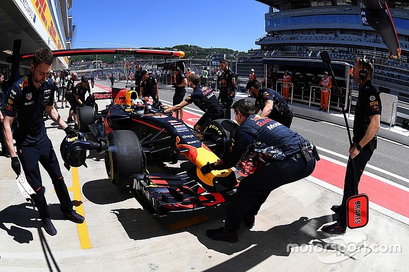 Red Bull no tiene explicación ante la falla de Daniel Ricciardo
