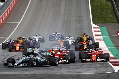 Vettel, Bottas'ın hatalı start yaptığını düşünüyor