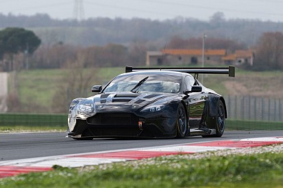 Max Mugelli affianca Sini sull'Aston Martin della Solaris Motorsport