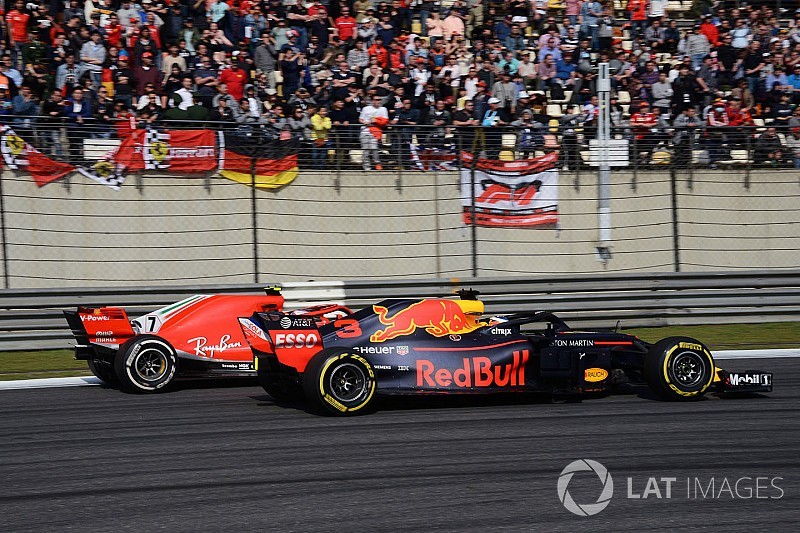 Росберг порадив Ріккардо перейти до Ferrari