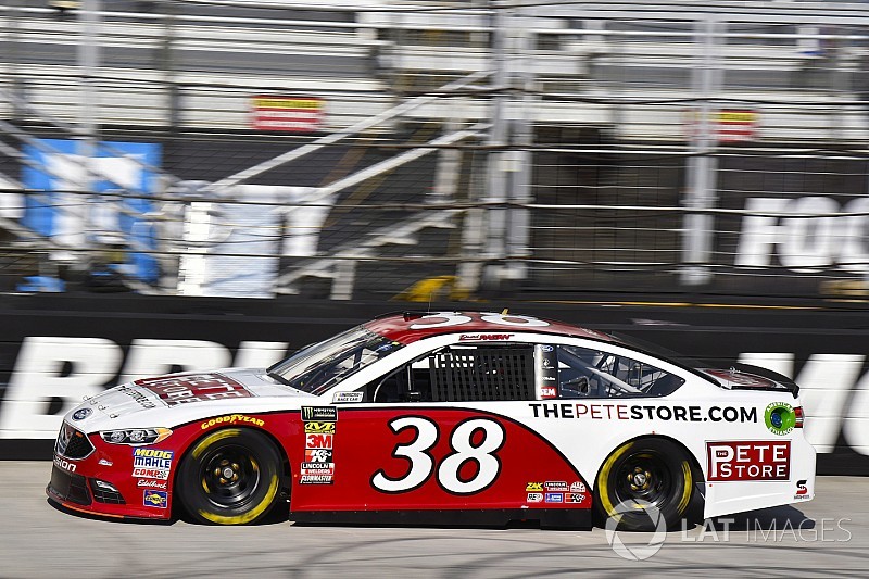 David Ragan tops final practice at Bristol; Kurt Busch crashes