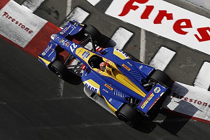 Rossi vence em Long Beach; Kanaan é 8º e Leist fica em 13º