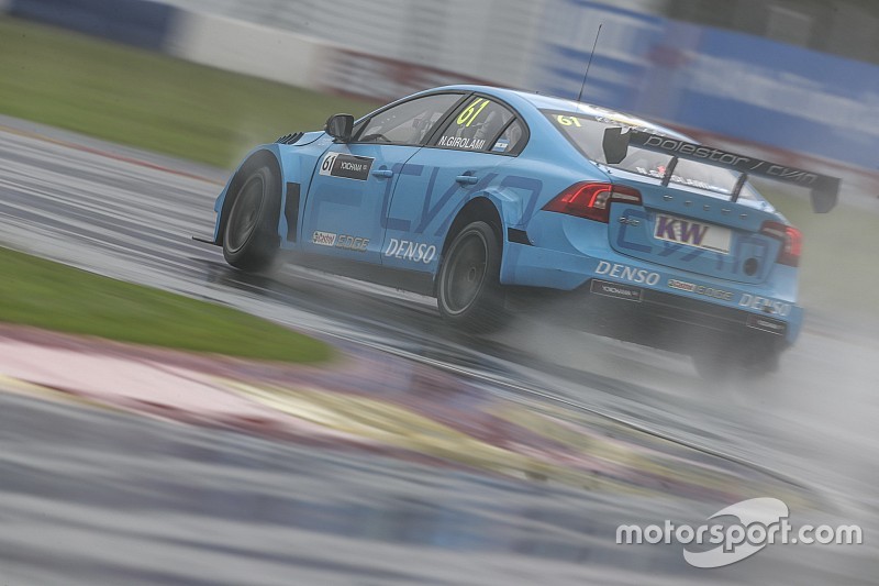 WTCC в Китаї: Ерлахтер і Гіроламі здобули поули