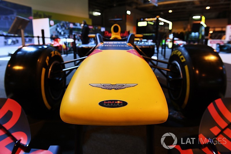 Red Bull confirma Aston Martin como patrocinadora em 2018
