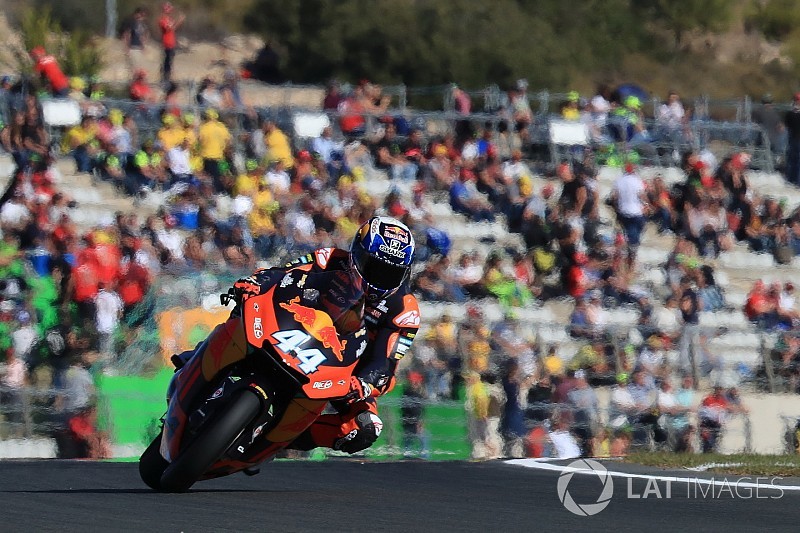 Moto2バレンシア決勝:オリベイラ3連勝で来季に手応え。中上は7位