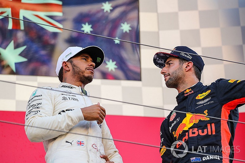 Hamilton: Ricciardo não tem muitas opções para 2019