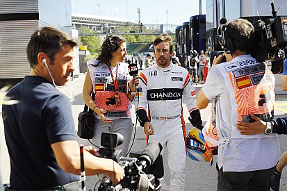 Alonso se fue a jugar al padel durante la FP1