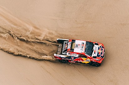 Al-Attiyah ganó la tercera etapa y Peterhansel lidera la general