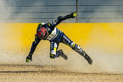 Торрес потрапив у першу аварію в MotoGP