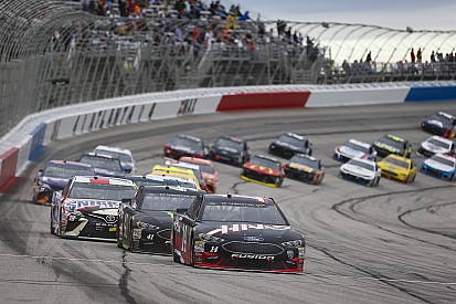 Clint Bowyer on third-place at Atlanta: "That's what it takes"