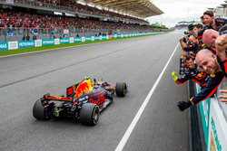Yarış galibi Max Verstappen, Red Bull Racing