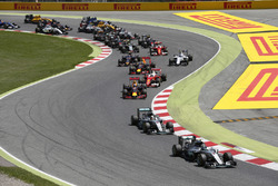 Nico Rosberg, Mercedes F1 W07 Hybrid, Lewis Hamilton, Mercedes F1 W07 Hybrid, Daniel Ricciardo, Red Bull Racing RB12 TAG Heuer, Sebastian Vettel, Ferrari SF16-H, Max Verstappen, Red Bull Racing RB12 TAG Heuer, Felipe Massa, Williams FW38 Mercedes, startta