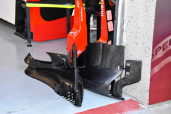 Cambio del bargeboard e del fondo sulla Ferrari SF71H di Kimi Raikkonen