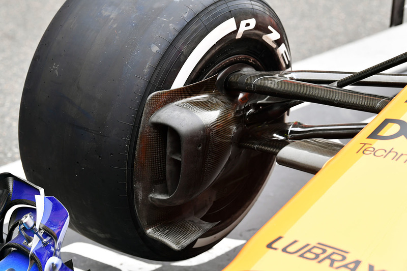 Тормозные воздухозаборники McLaren MCL33