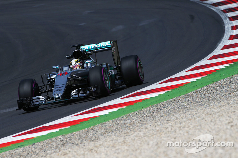 Lewis Hamilton, Mercedes AMG F1 W07 Hybrid