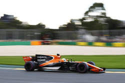 Fernando Alonso, McLaren, MCL32
