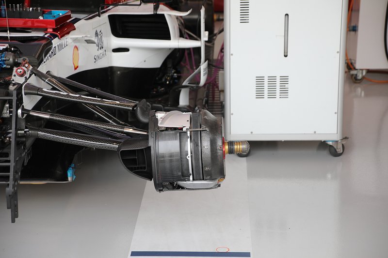Alfa Romeo Racing C38, dettaglio del disco con i sette fori